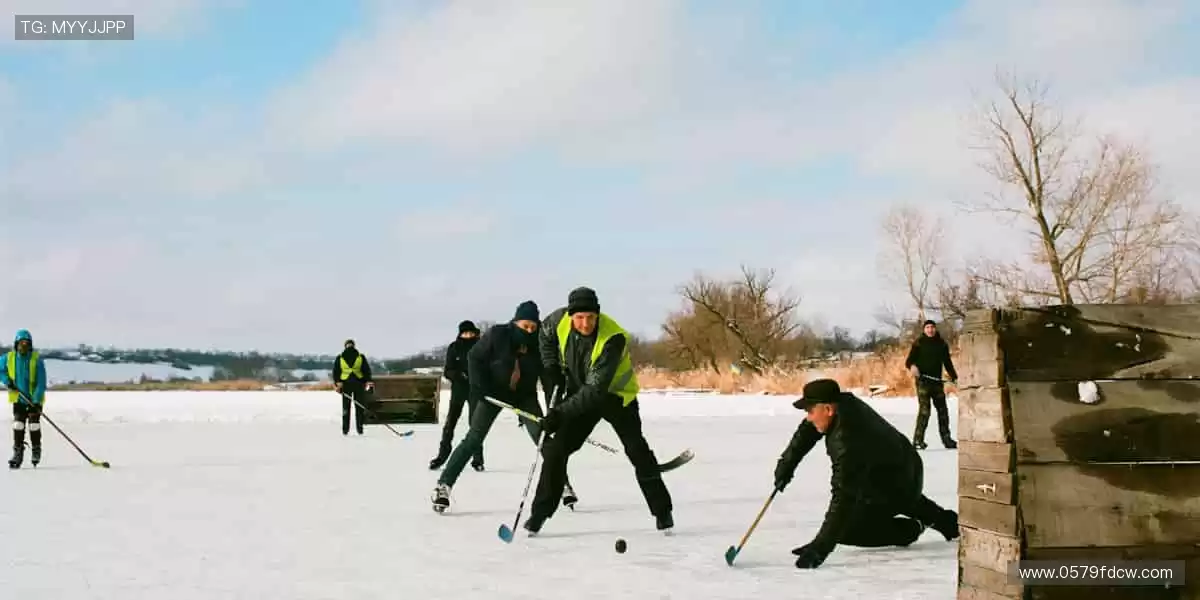🎮 互动直播，弹幕狂欢，和百万球迷一起嗨翻全场！